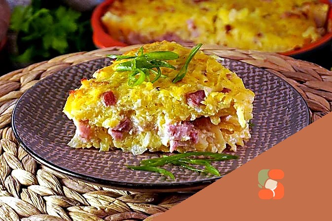 Картопля, запечена з копченим кермом і сиром