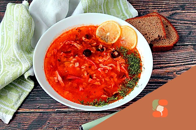 Салат "Золотий півник" з куркою та морквою по-корейськи