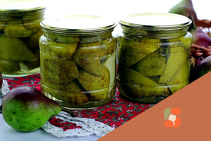 Салат зі шпротами та картоплею