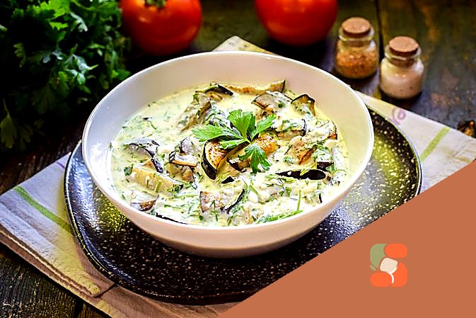 Суп "Строганов" з куркою та печерицями