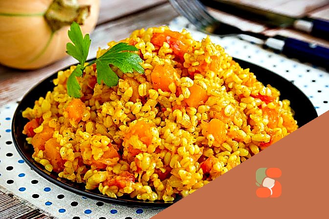 Вершковий суп з куркою та шпинатом