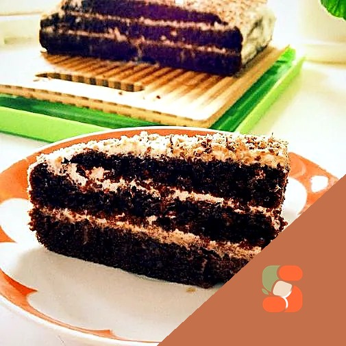 Торт із цікавого бісквіту