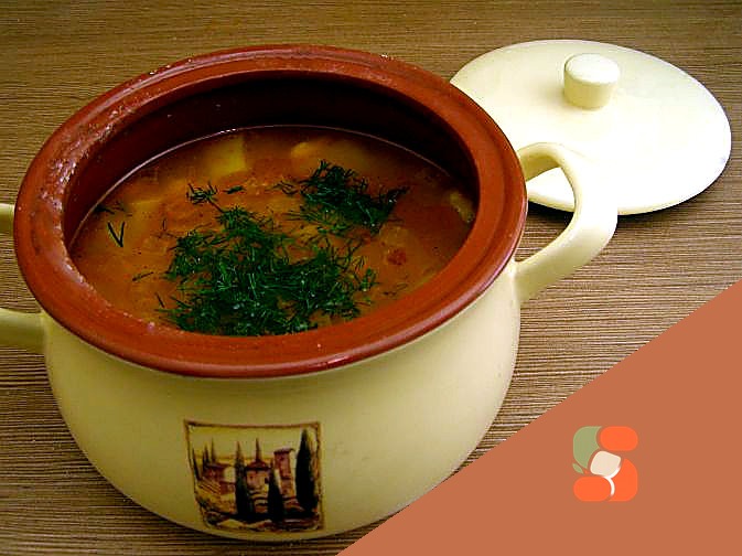 Квасоляний суп у мікрохвильовій печі