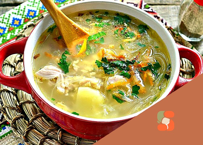 Капустняк з куркою та пшоном